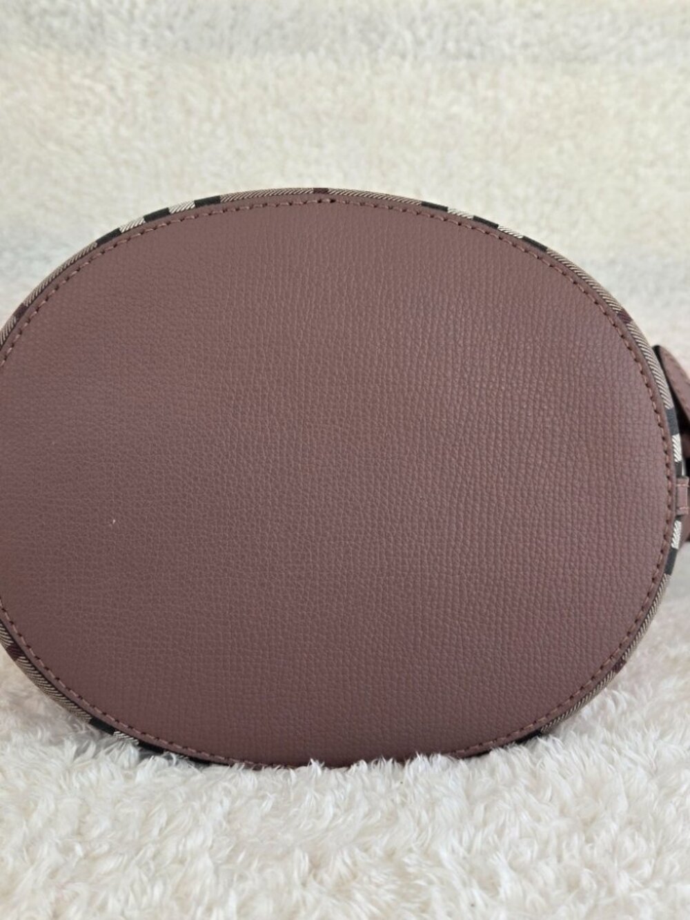Burberry Haymarket Check Lorne Bucket Crossbody- Light Elderberry - Picture 4 of 11